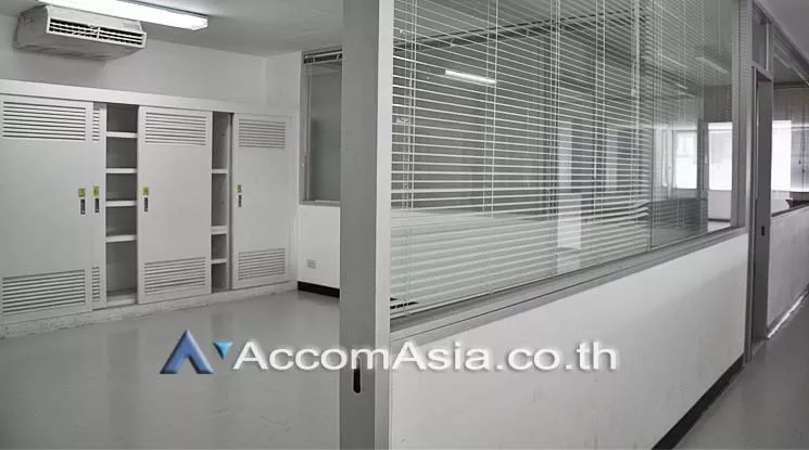 unit Office space For Rent in Phaholyothin, Bangkok  near MRT Phetchaburi (AA15615)